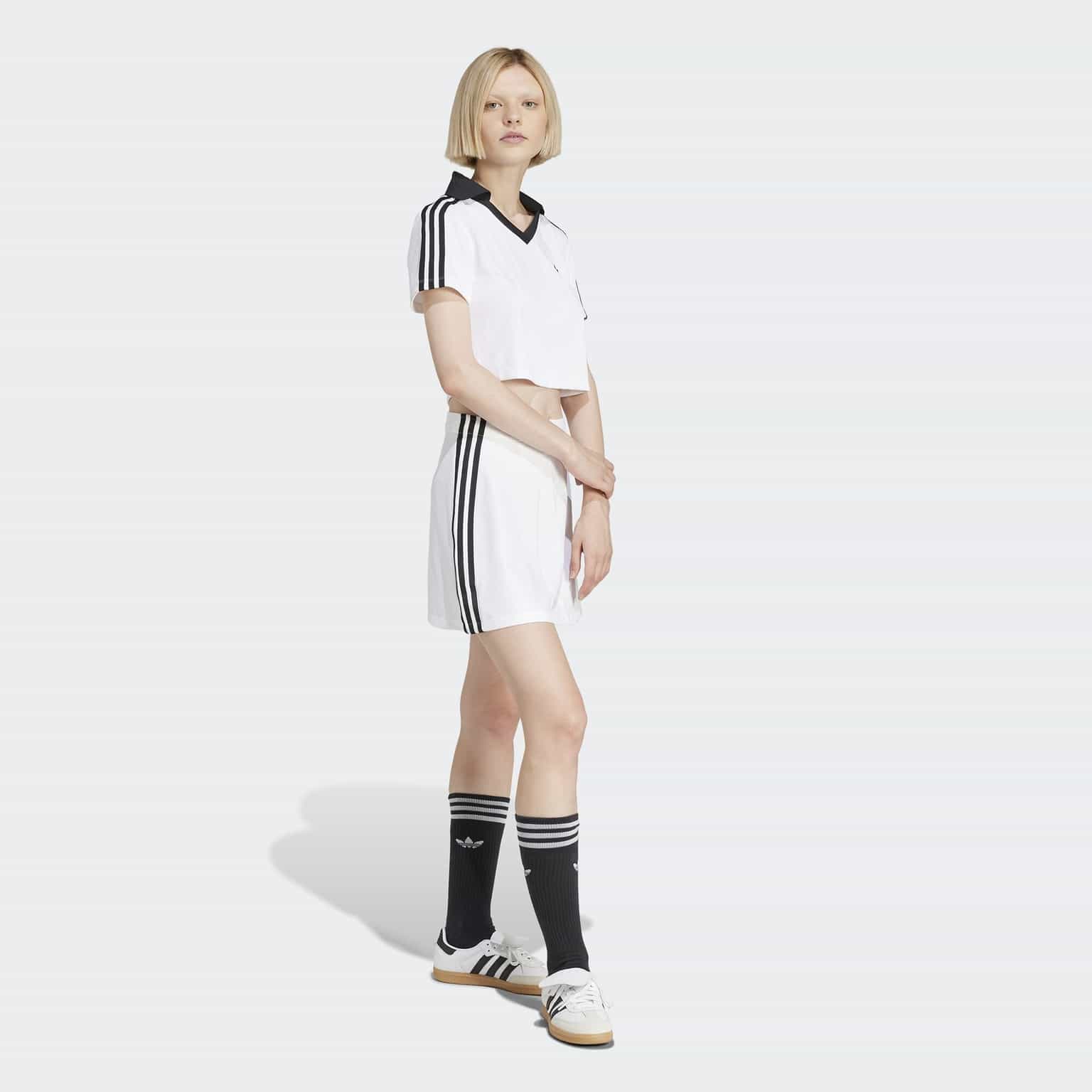 Adidas Adicolor Football Jacquard V-Neck Crop 3