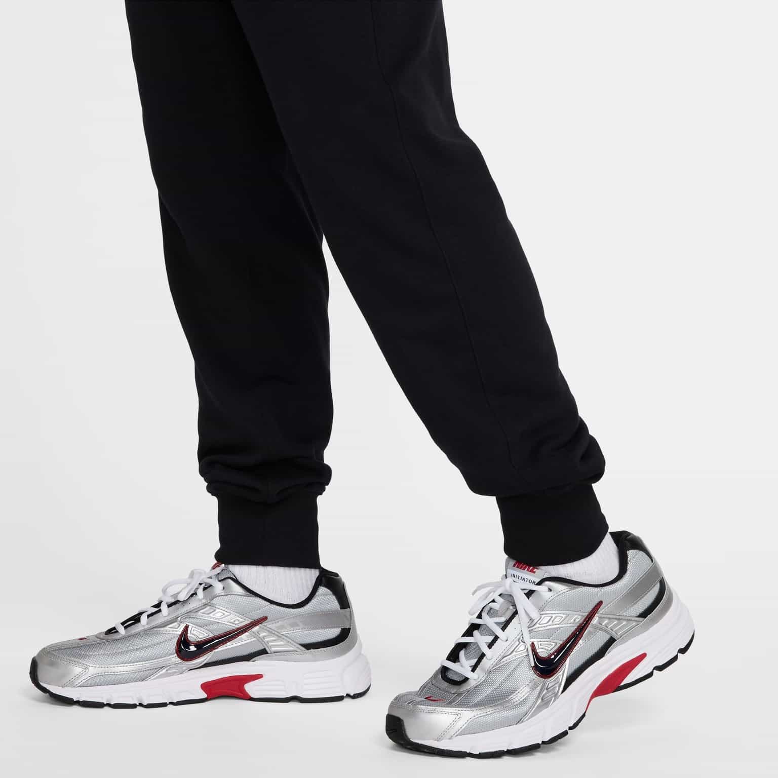 Nike Club French Terry Joggers 6
