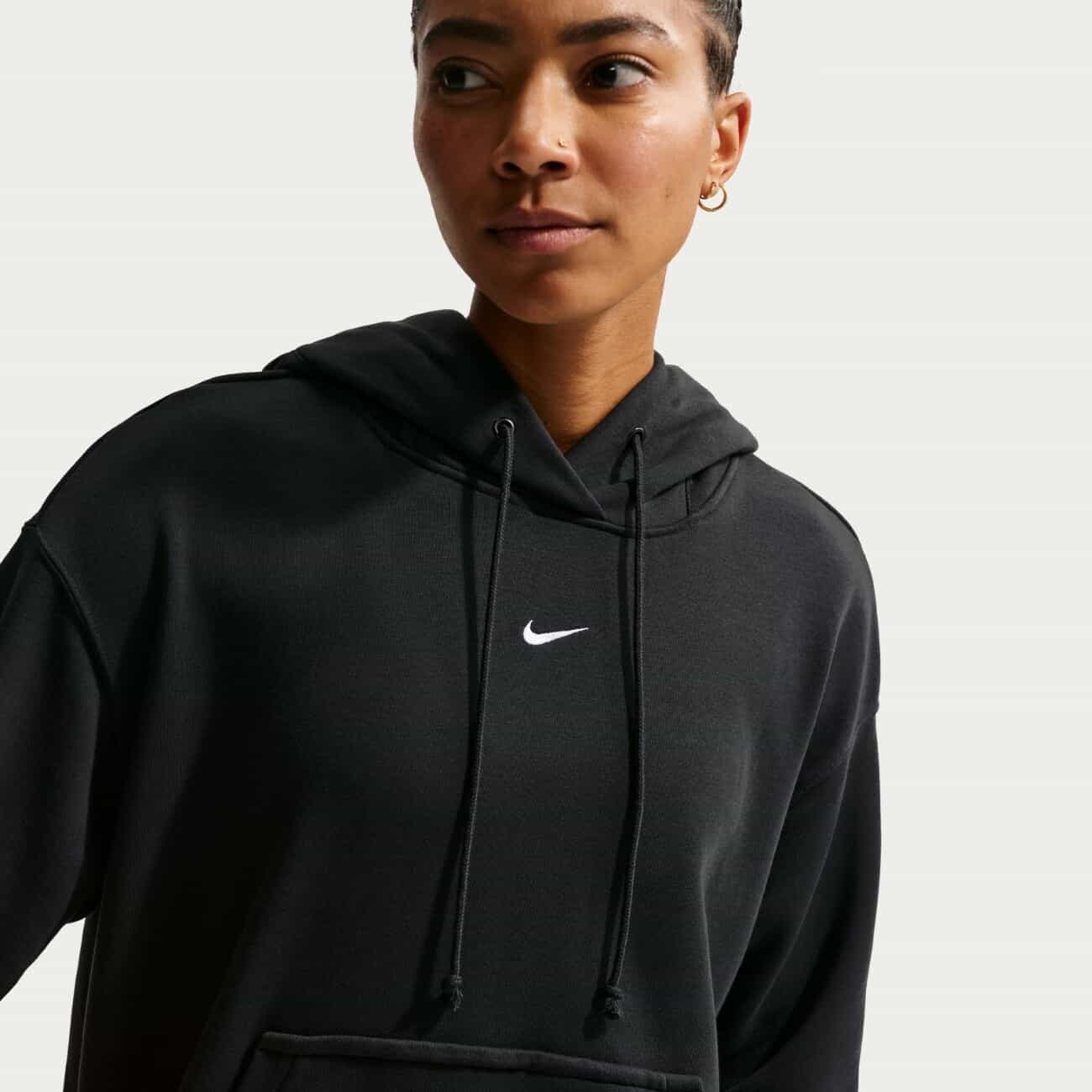 Nike Phoenix Fleece Basketball 6